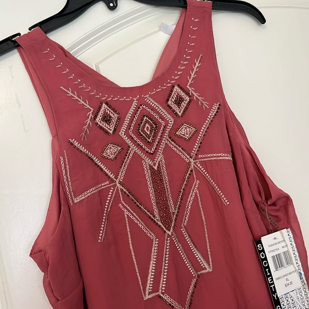 Beautiful Sleeveless Top Size XL